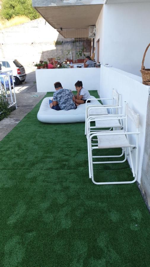 Appartement Nuova Casa Giulia à Letojanni Extérieur photo