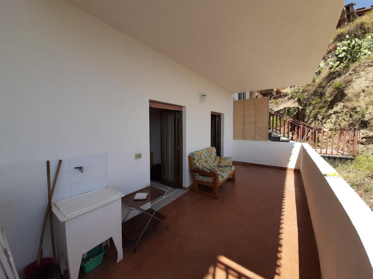 Appartement Nuova Casa Giulia à Letojanni Extérieur photo
