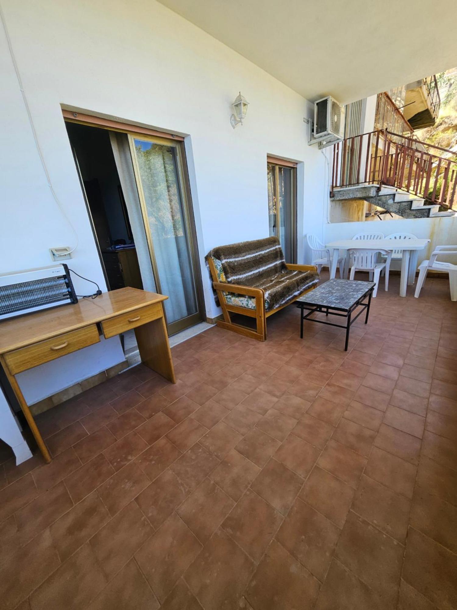 Appartement Nuova Casa Giulia à Letojanni Extérieur photo